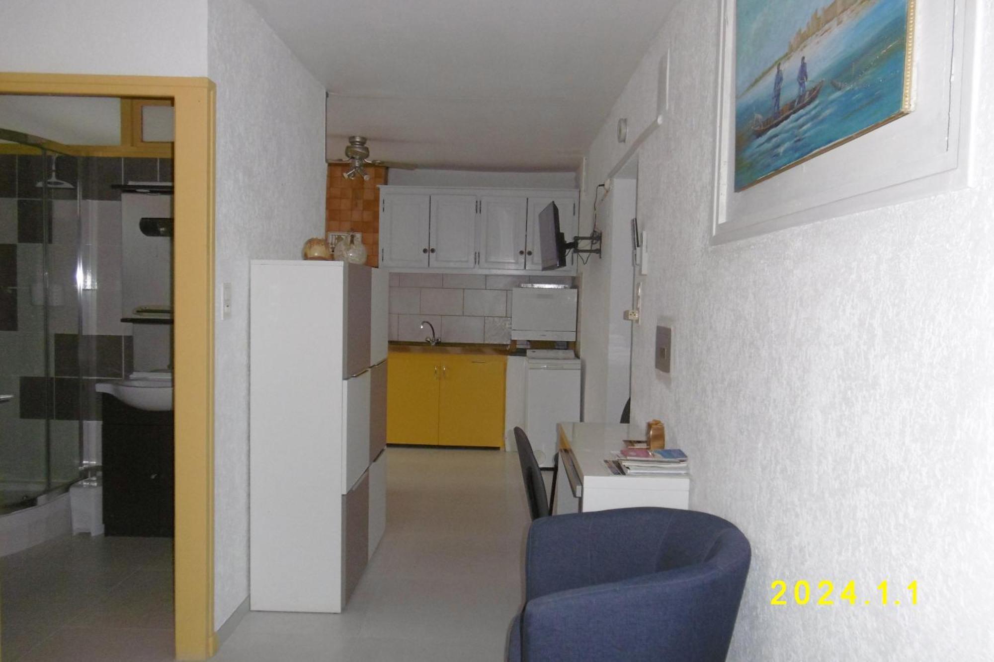 Rez De Chaussee Studio Climatise Dans Villa Aigues-Mortes Kültér fotó